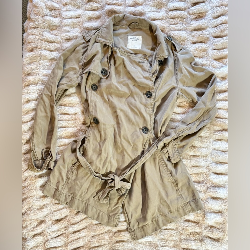 Abercrombie & Fitch - Women's Tan Double-Breasted Trench Jacket